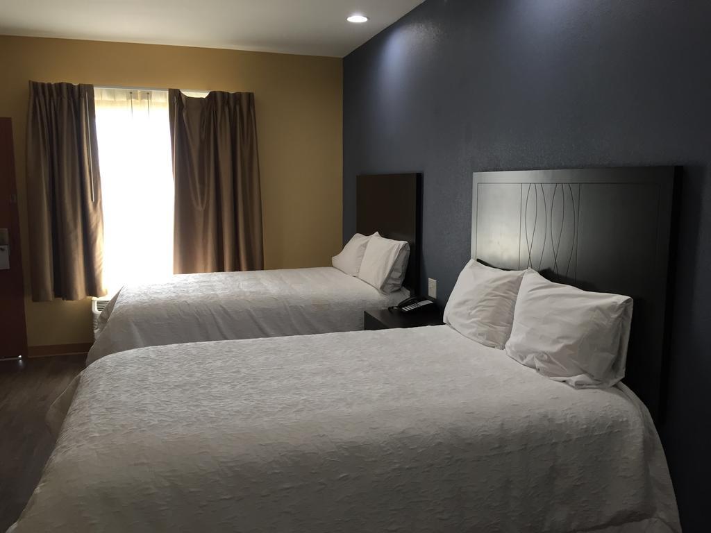La Bonita Inn & Suites - Crane Экстерьер фото